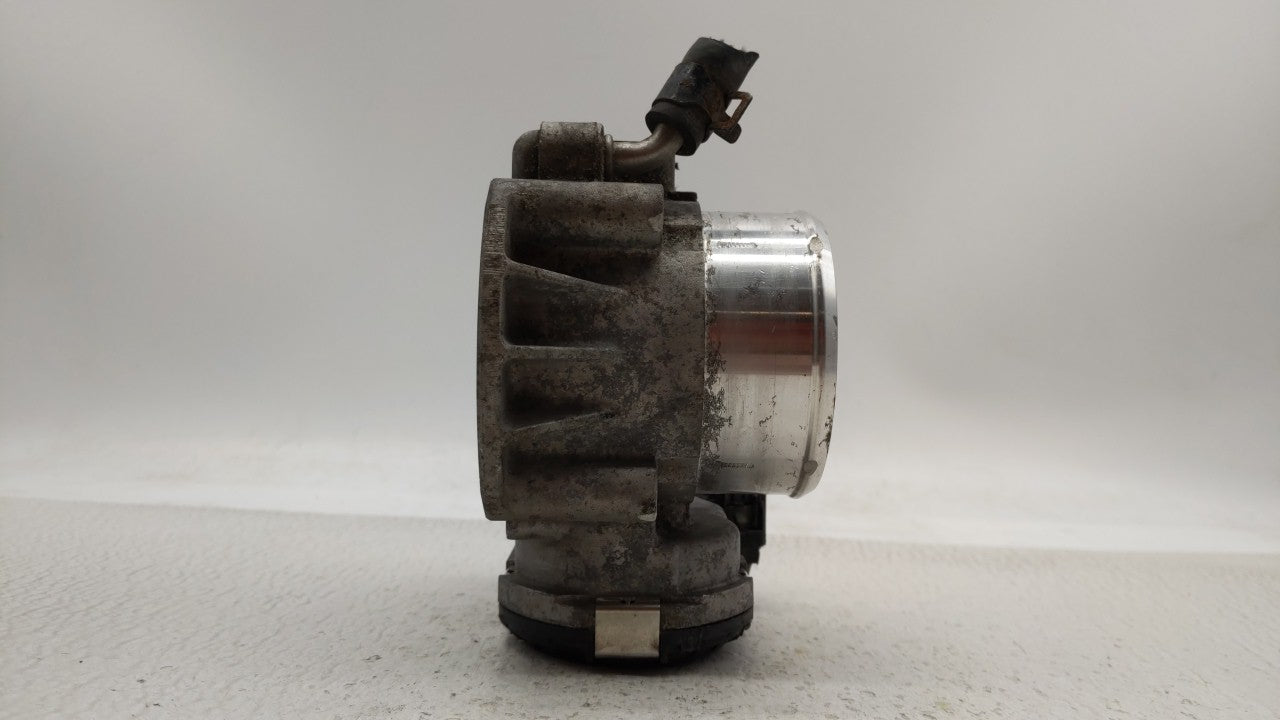 2011-2014 Hyundai Sonata Throttle Body P/N:35100-2G700 Fits Fits 2011 2012 2013 2014 2015 2016 OEM Used Auto Parts - Oemused