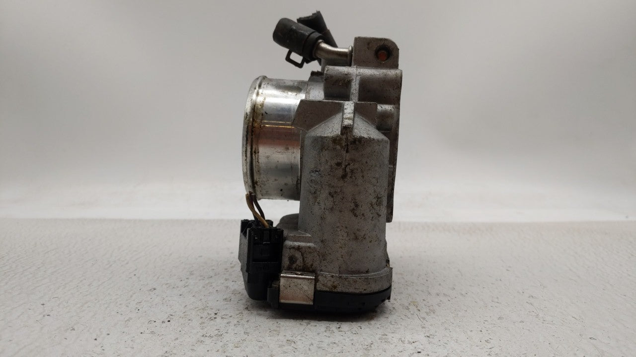 2011-2014 Hyundai Sonata Throttle Body P/N:35100-2G710 Fits Fits 2011 2012 2013 2014 2015 2016 OEM Used Auto Parts - Oemused
