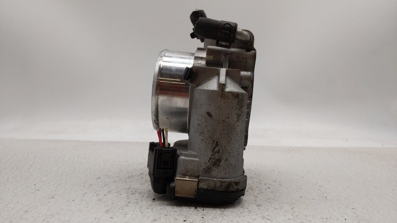 2011-2014 Hyundai Sonata Throttle Body P/N:35100-2G700 Fits Fits 2011 2012 2013 2014 2015 2016 OEM Used Auto Parts - Oemused