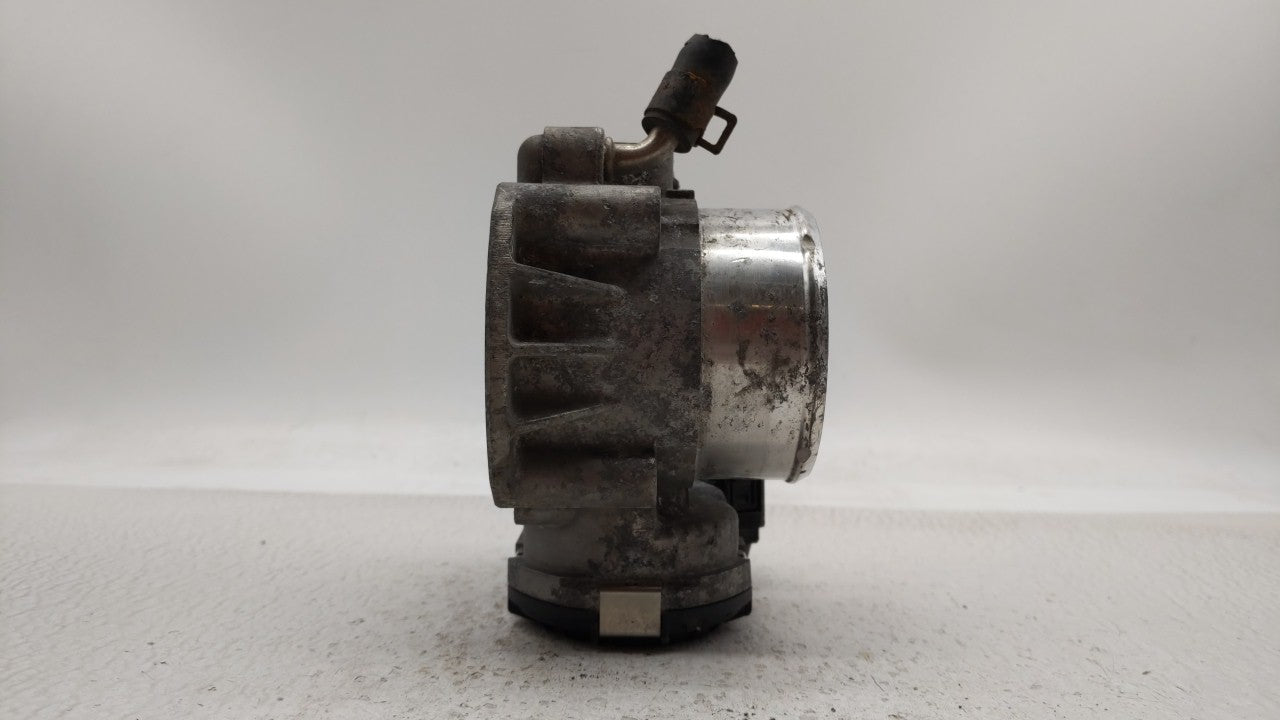 2011-2014 Hyundai Sonata Throttle Body P/N:35100-2G700 Fits Fits 2011 2012 2013 2014 2015 2016 OEM Used Auto Parts - Oemused