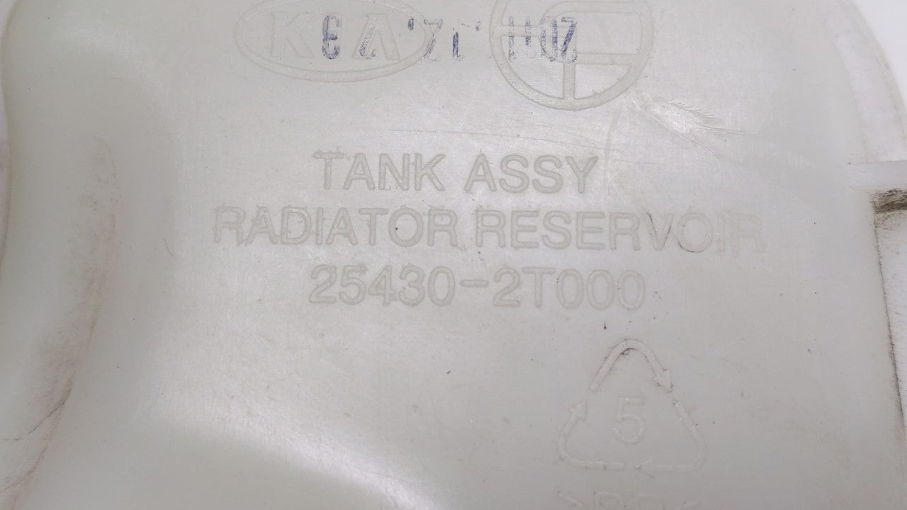 2011-2015 Hyundai Sonata Radiator Coolant Overflow Expansion Tank Bottle 269998 - Oemusedautoparts1.com