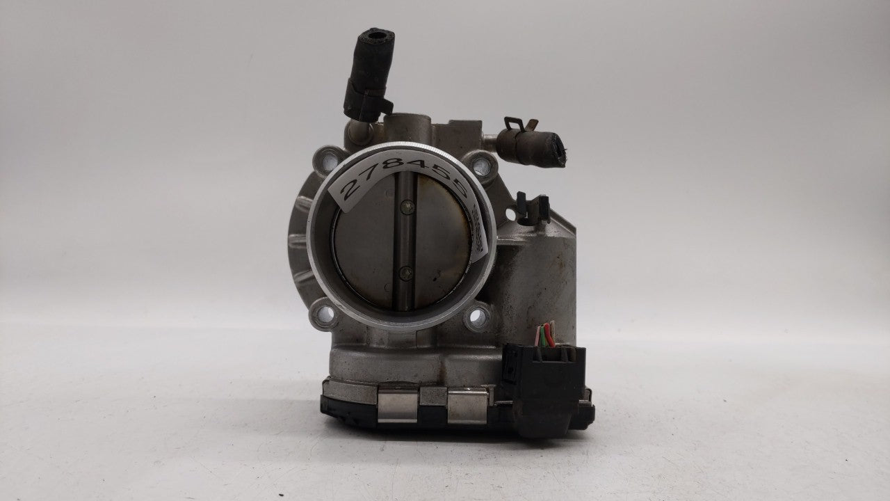 2011-2015 Hyundai Sonata Throttle Body P/N:35100-2G800 Fits Fits 2011 2012 2013 2014 2015 2016 OEM Used Auto Parts - Oemused