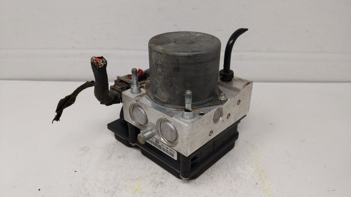 2011-2013 Hyundai Sonata Anti-Lock Brake ABS Pump Module Actuator OEM P/N:58920-3Q500 Fits Fits 2011 2012 2013 OEM Used Auto