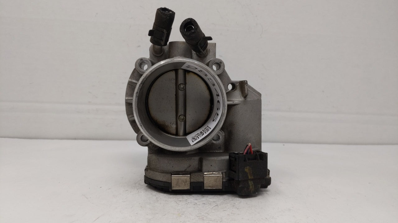 2011-2014 Hyundai Sonata Throttle Body P/N:35100-2G710 Fits Fits 2011 2012 2013 2014 2015 2016 OEM Used Auto Parts - Oemused
