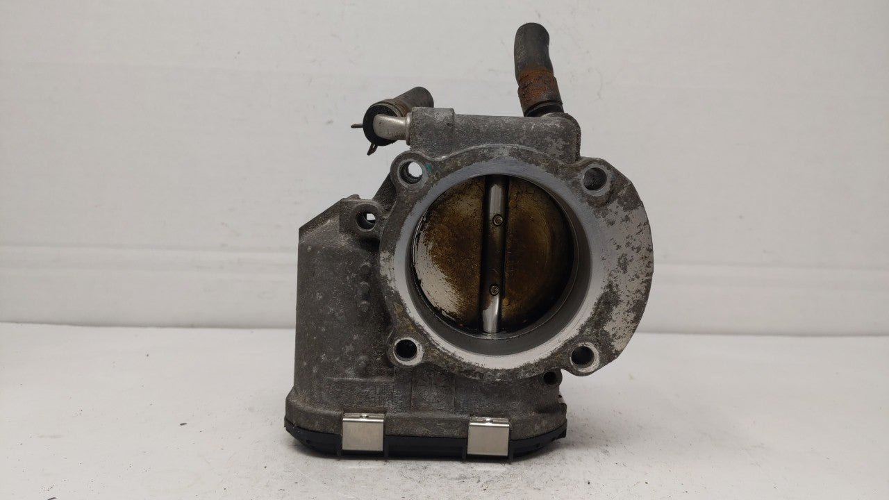 2011-2014 Hyundai Sonata Throttle Body P/N:35100-2G700 Fits Fits 2011 2012 2013 2014 2015 2016 OEM Used Auto Parts - Oemused