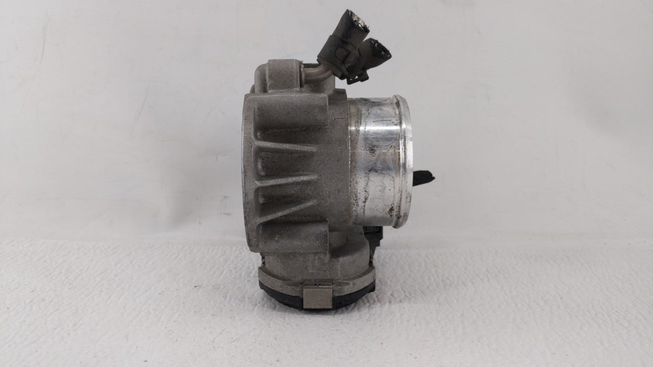 2011-2014 Hyundai Sonata Throttle Body P/N:35100-2G710 Fits Fits 2011 2012 2013 2014 2015 2016 OEM Used Auto Parts - Oemused