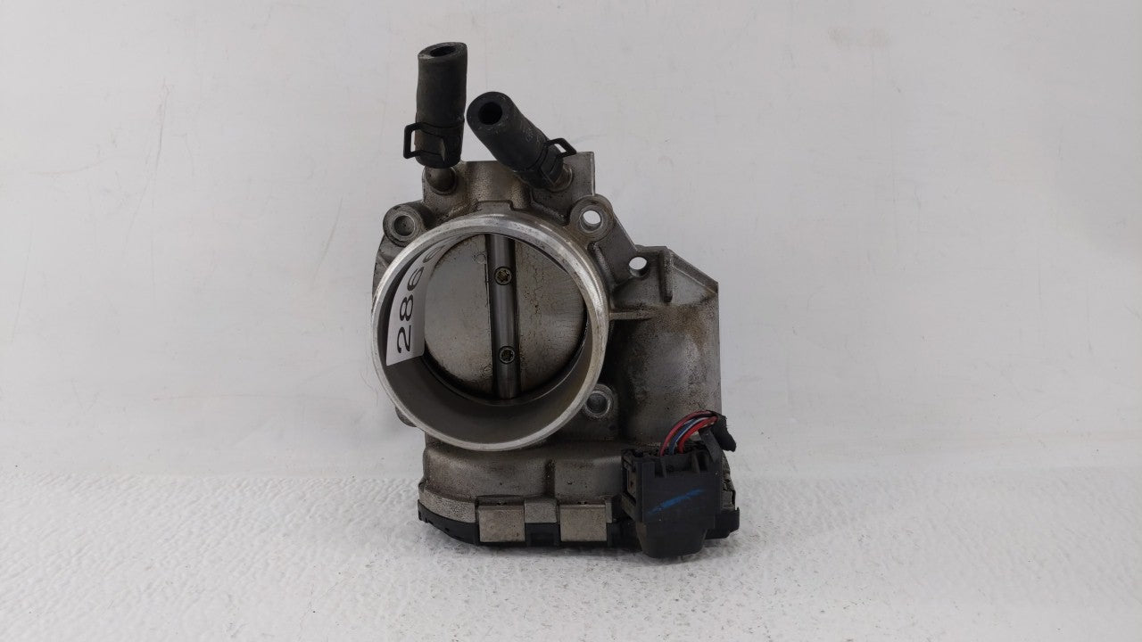 2011-2014 Hyundai Sonata Throttle Body P/N:35100-2G710 Fits Fits 2011 2012 2013 2014 2015 2016 OEM Used Auto Parts - Oemused
