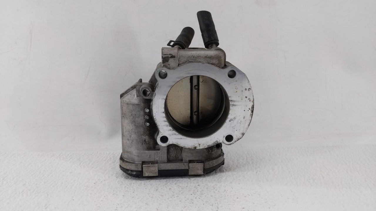 2011-2014 Hyundai Sonata Throttle Body P/N:35100-2G710 Fits Fits 2011 2012 2013 2014 2015 2016 OEM Used Auto Parts - Oemused