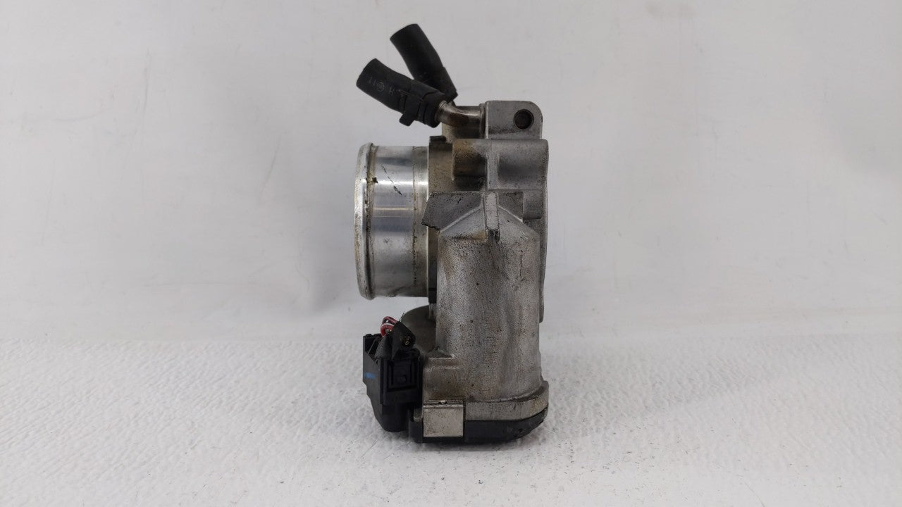 2011-2014 Hyundai Sonata Throttle Body P/N:35100-2G710 Fits Fits 2011 2012 2013 2014 2015 2016 OEM Used Auto Parts - Oemused