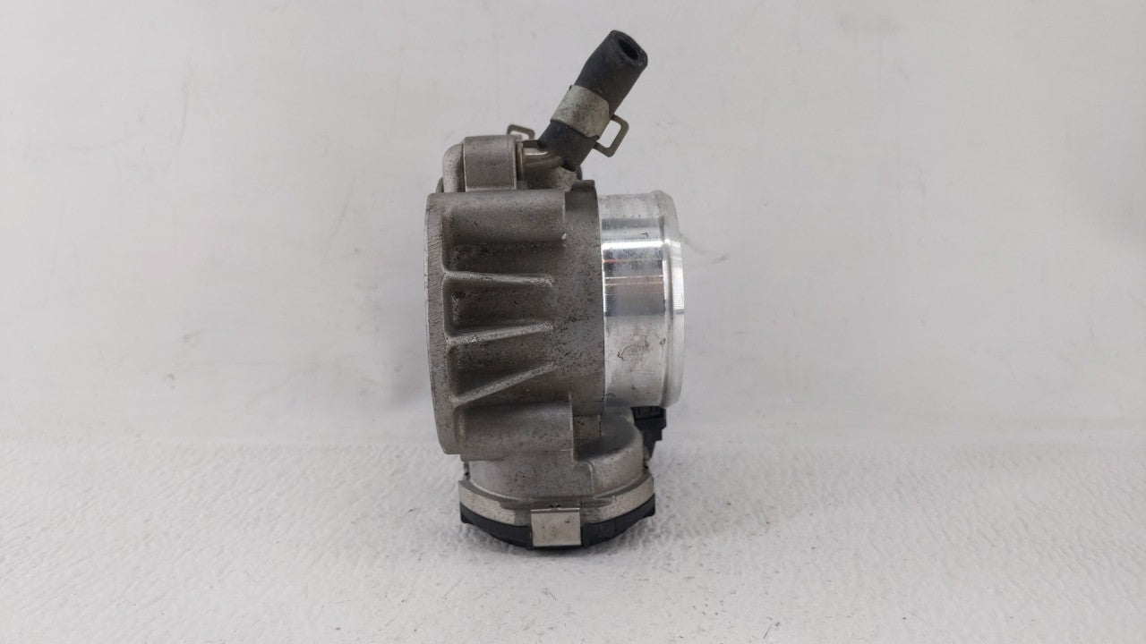 2011-2015 Hyundai Sonata Throttle Body P/N:35100-2G800 Fits Fits 2011 2012 2013 2014 2015 2016 OEM Used Auto Parts - Oemused