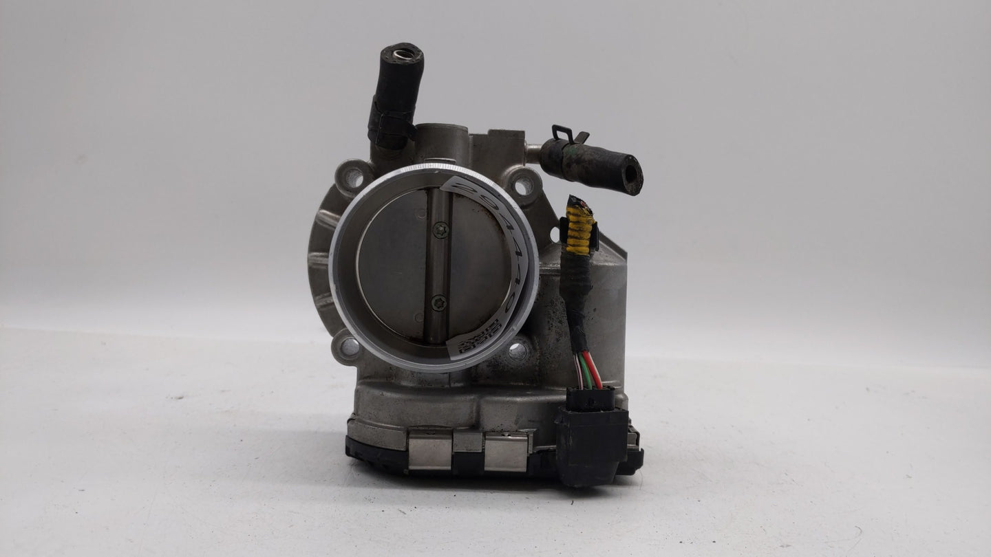 2011-2015 Hyundai Sonata Throttle Body P/N:35100-2G800 Fits Fits 2011 2012 2013 2014 2015 2016 OEM Used Auto Parts - Oemused