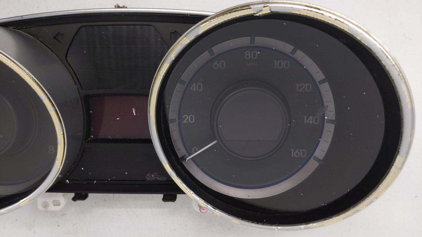 2011-2013 Hyundai Sonata Instrument Cluster Speedometer Gauges P/N:94001-3Q000 94001-3Q001 Fits Fits 2011 2012 2013 OEM Used