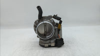 2011-2015 Hyundai Sonata Throttle Body P/N:35100-2G800 Fits Fits 2011 2012 2013 2014 2015 2016 OEM Used Auto Parts - Oemused