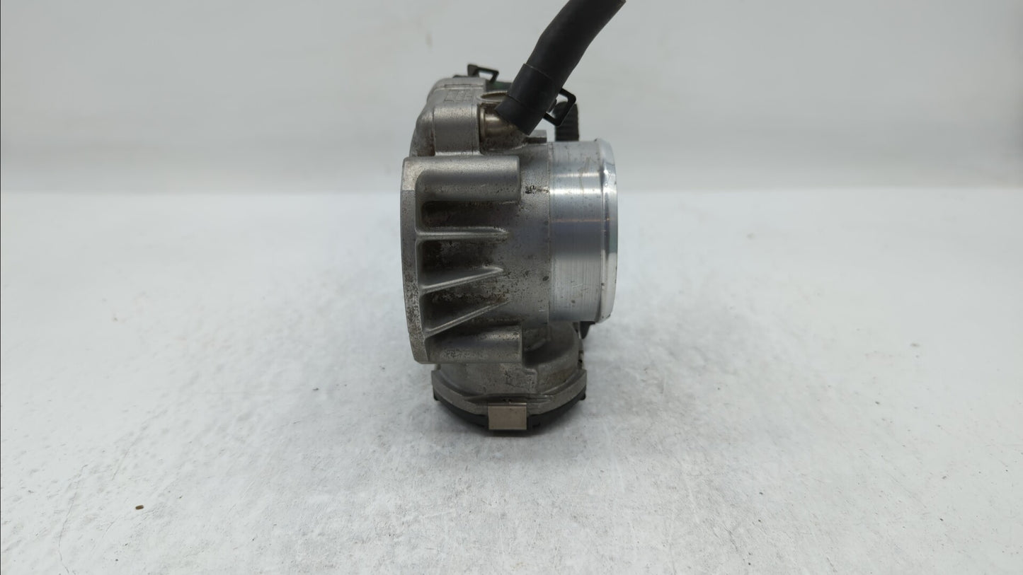 2011-2015 Hyundai Sonata Throttle Body P/N:35100-2G800 Fits Fits 2011 2012 2013 2014 2015 2016 OEM Used Auto Parts - Oemused