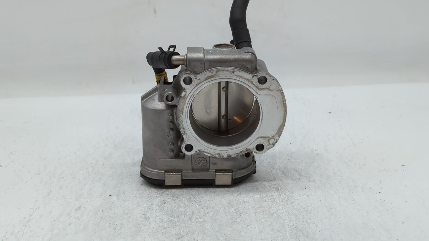 2011-2015 Hyundai Sonata Throttle Body P/N:35100-2G800 Fits Fits 2011 2012 2013 2014 2015 2016 OEM Used Auto Parts - Oemused