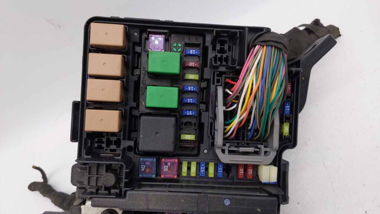 2011-2014 Hyundai Sonata Fusebox Fuse Box Panel Relay Module P/N:VS912003Q071MG VSQFHE2370F0175 Fits Fits 2011 2012 2013 201