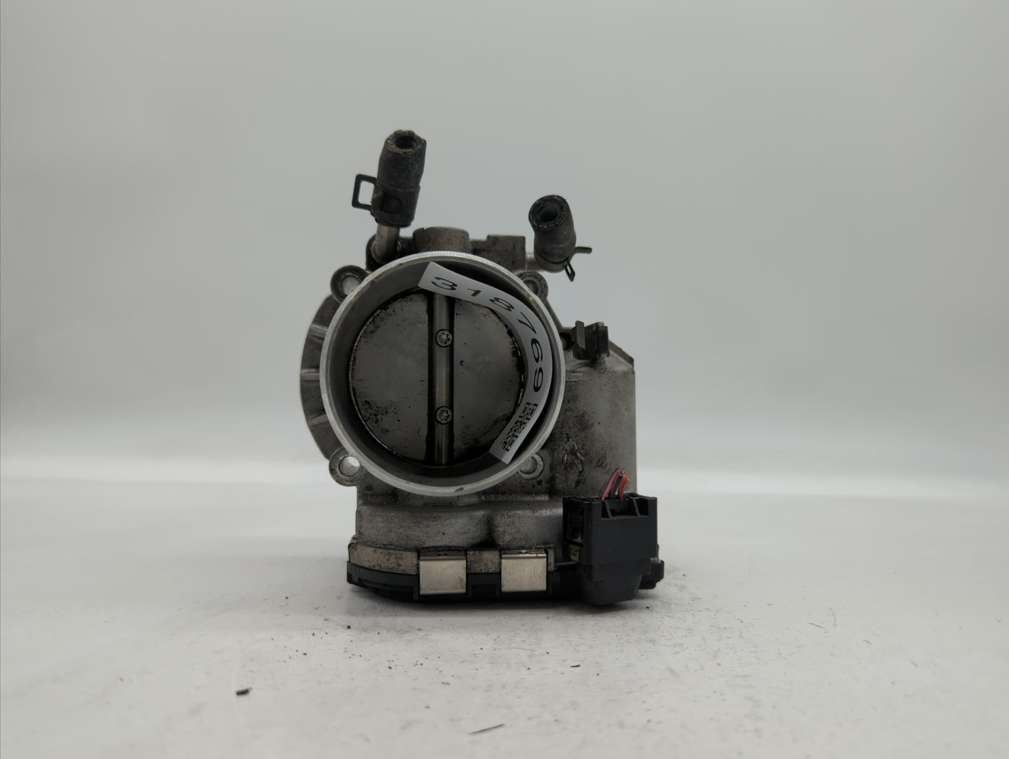 2011-2014 Hyundai Sonata Throttle Body P/N:35100-2G700 Fits Fits 2011 2012 2013 2014 2015 2016 OEM Used Auto Parts - Oemused