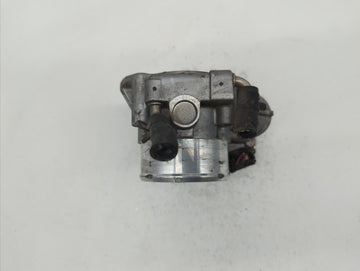 2011-2014 Hyundai Sonata Throttle Body P/N:35100-2G700 Fits Fits 2011 2012 2013 2014 2015 2016 OEM Used Auto Parts