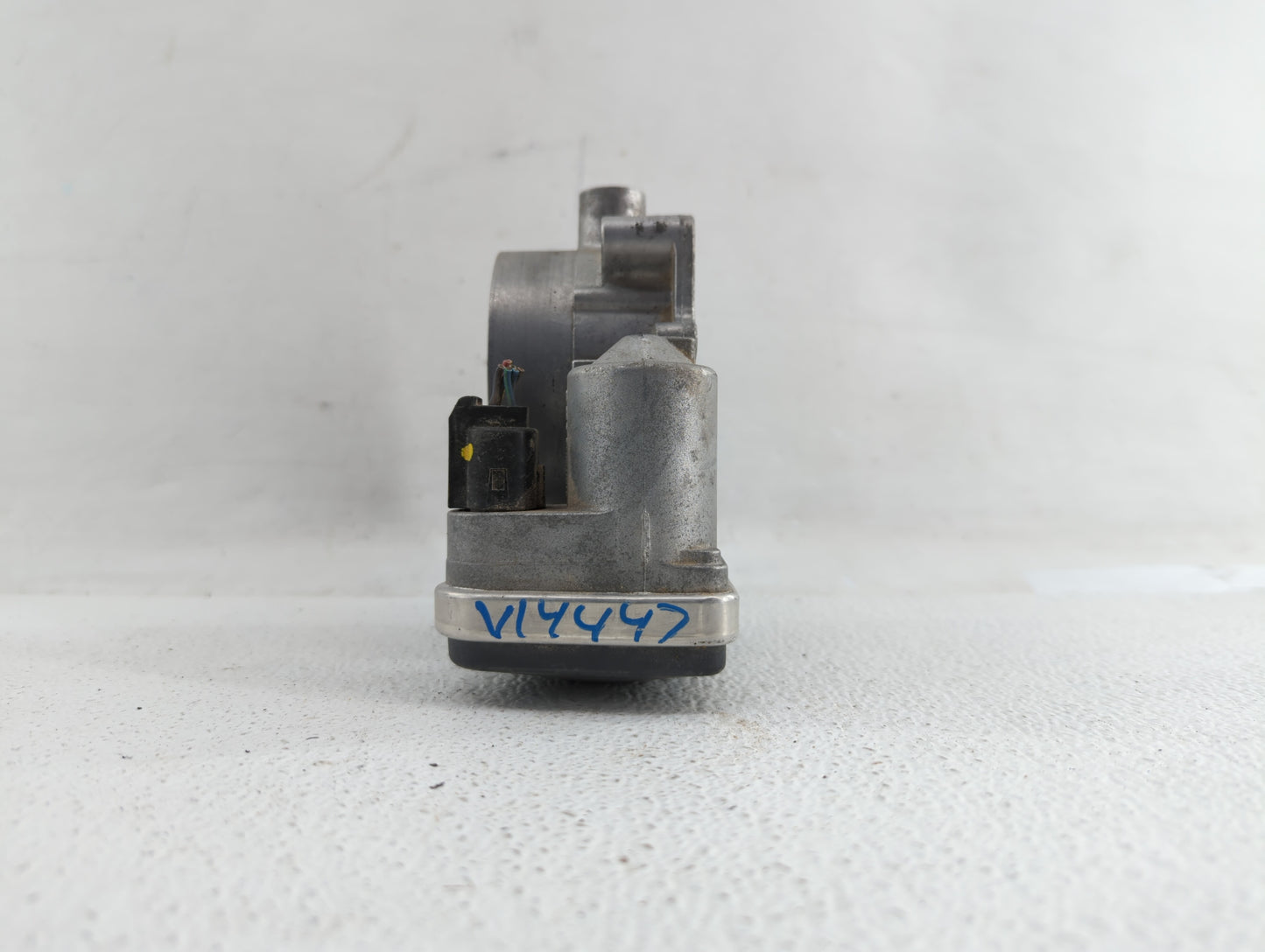 2011-2015 Hyundai Sonata Throttle Body P/N:0459 1847 AC Fits Fits 2011 2012 2013 2014 2015 2016 OEM Used Auto Parts - Oemuse