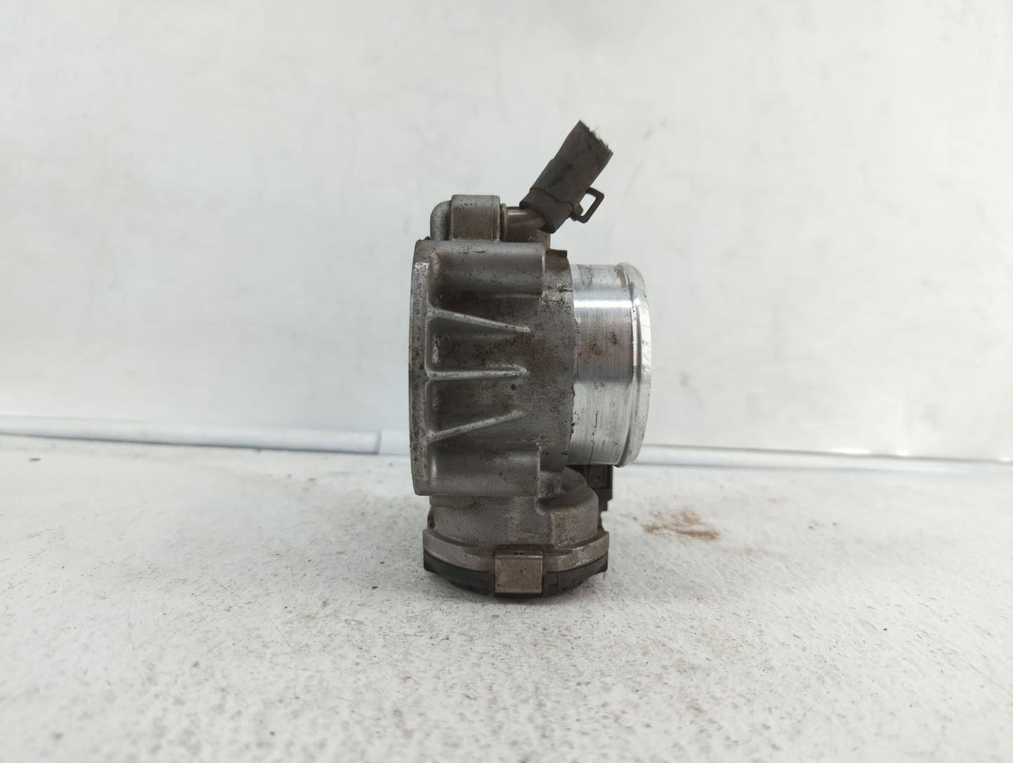 2011-2015 Hyundai Sonata Throttle Body P/N:35100-2G800 9045010020, 0459 1847 AC Fits Fits 2011 2012 2013 2014 2015 2016 OEM 