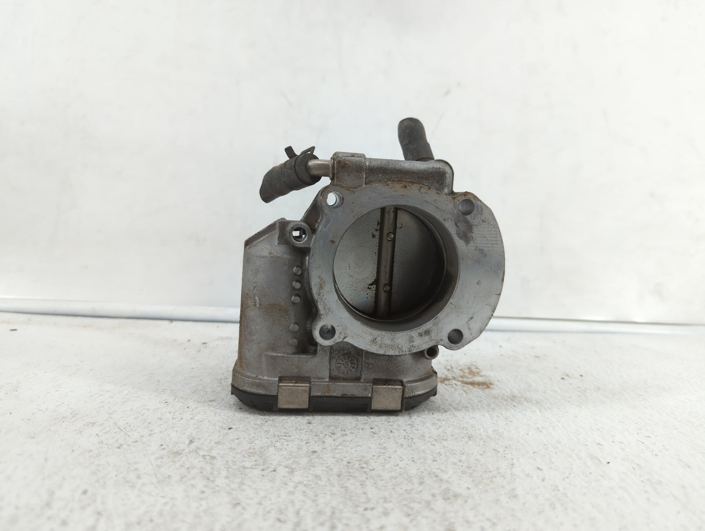 2011-2015 Hyundai Sonata Throttle Body P/N:35100-2G800 9045010020, 0459 1847 AC Fits Fits 2011 2012 2013 2014 2015 2016 OEM 