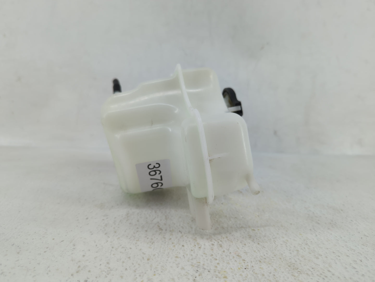 2011-2015 Hyundai Sonata Radiator Coolant Overflow Expansion Tank Bottle - Oemusedautoparts1.com