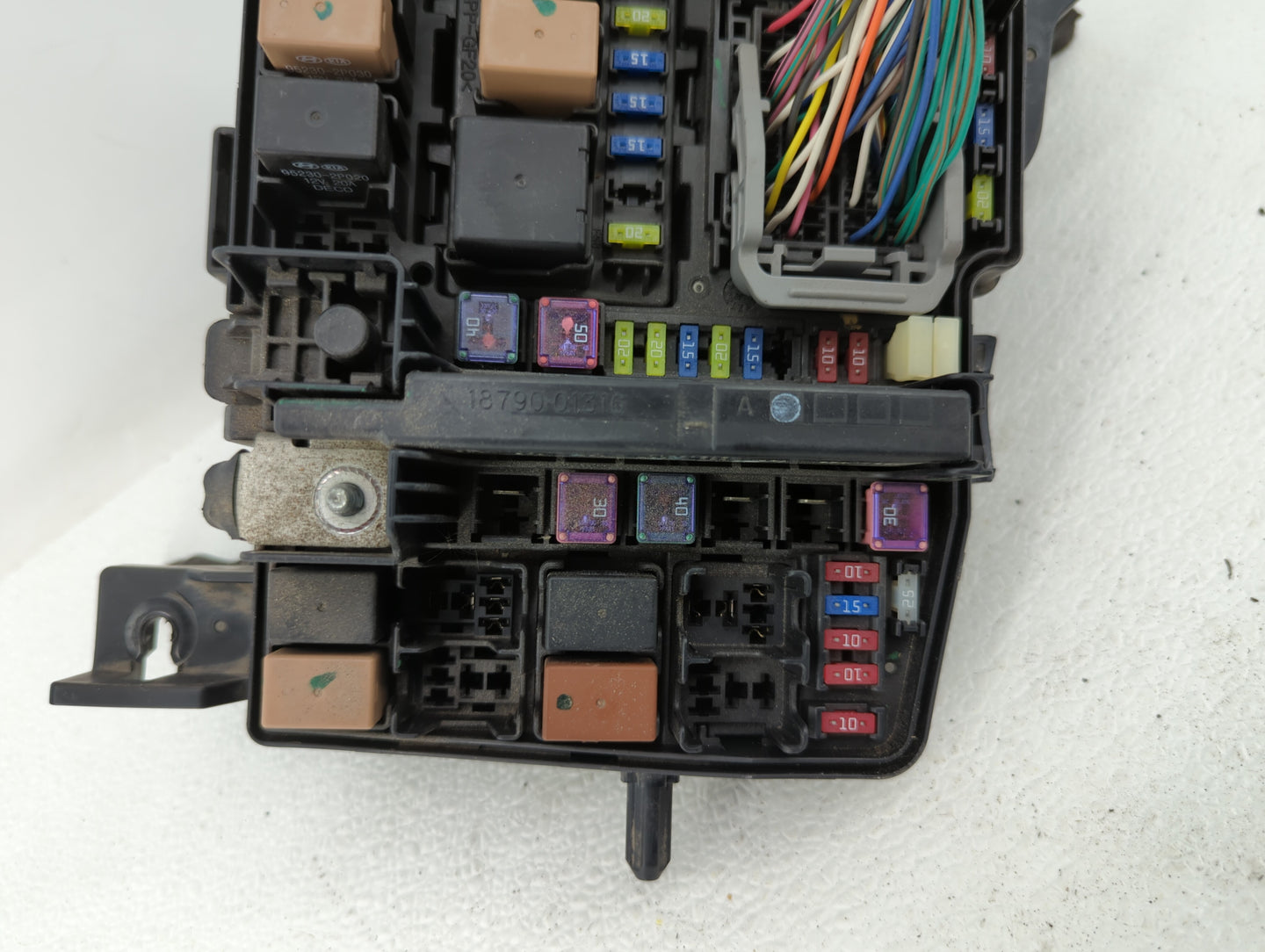 2011-2014 Hyundai Sonata Fusebox Fuse Box Panel Relay Module P/N:VS912003Q103M0 VS912003Q094YB Fits Fits 2011 2012 2013 2014