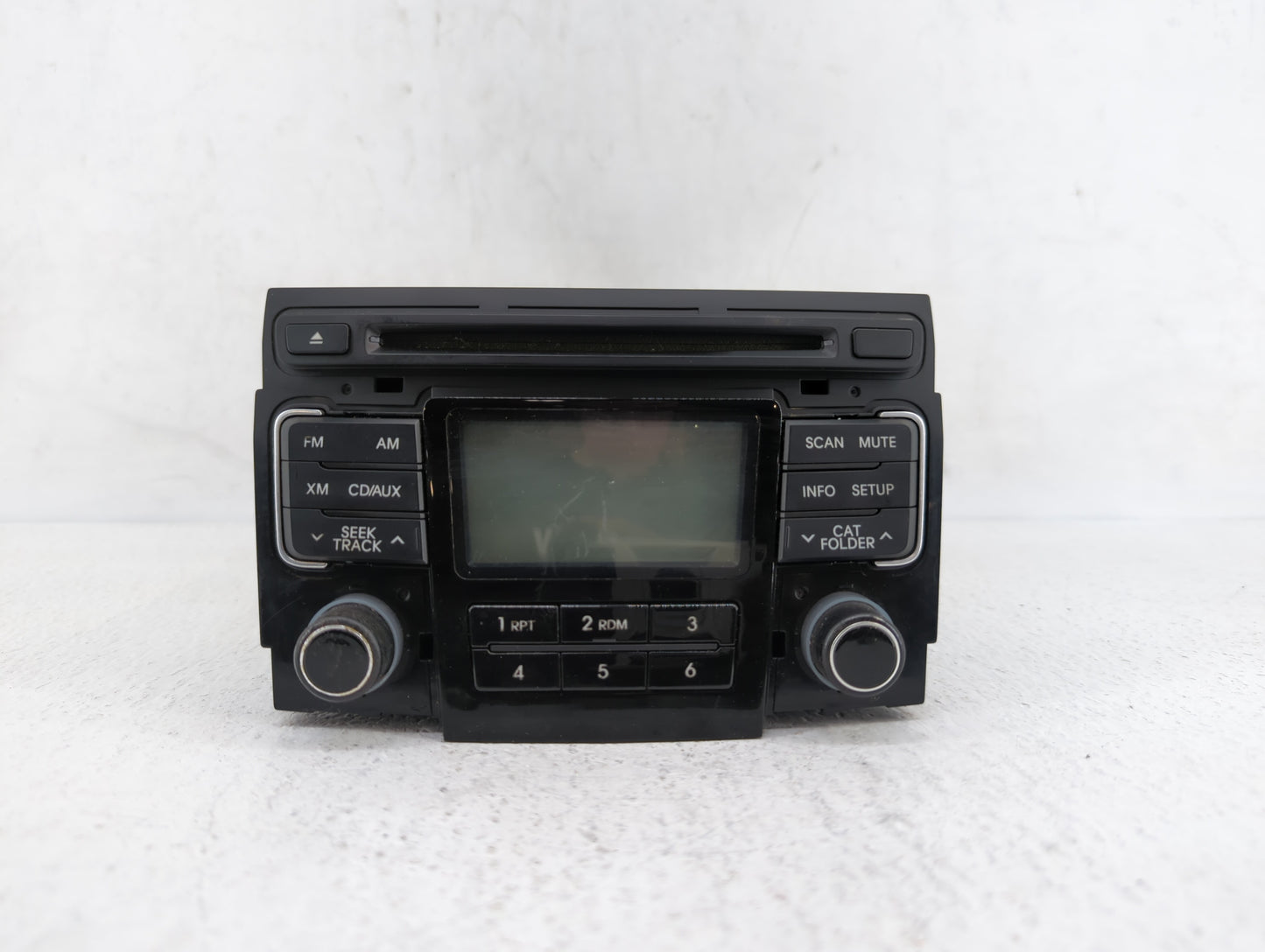 2012-2015 Hyundai Sonata Am Fm Cd Player Radio Receiver - Oemusedautoparts1.com