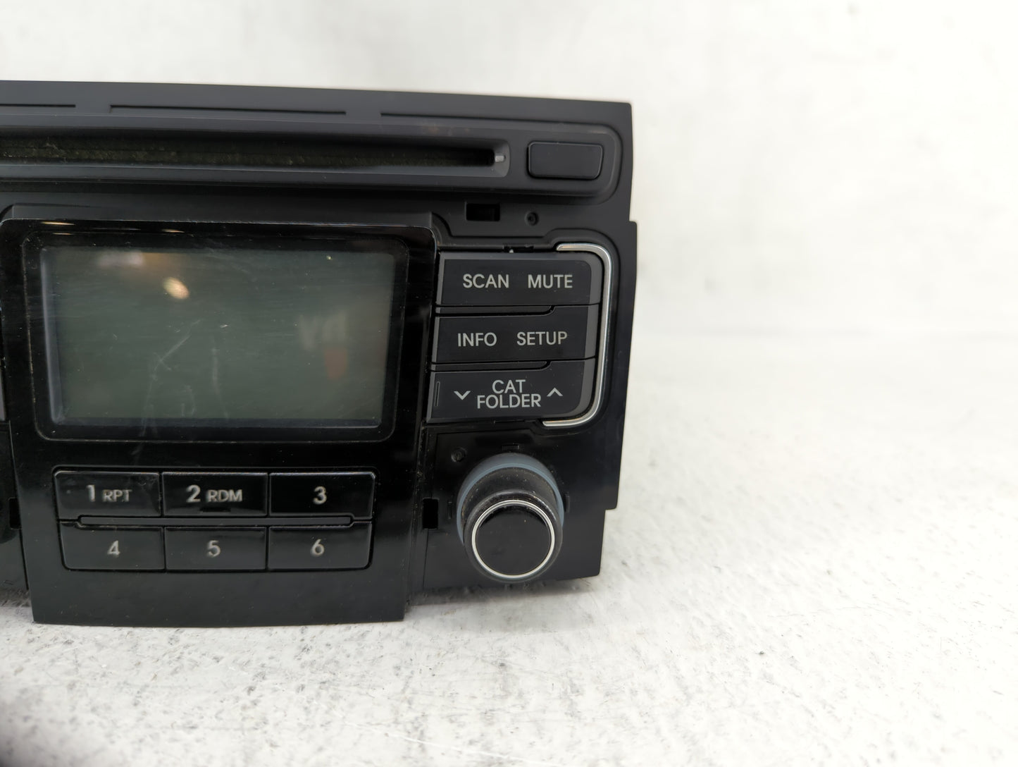2012-2015 Hyundai Sonata Am Fm Cd Player Radio Receiver - Oemusedautoparts1.com