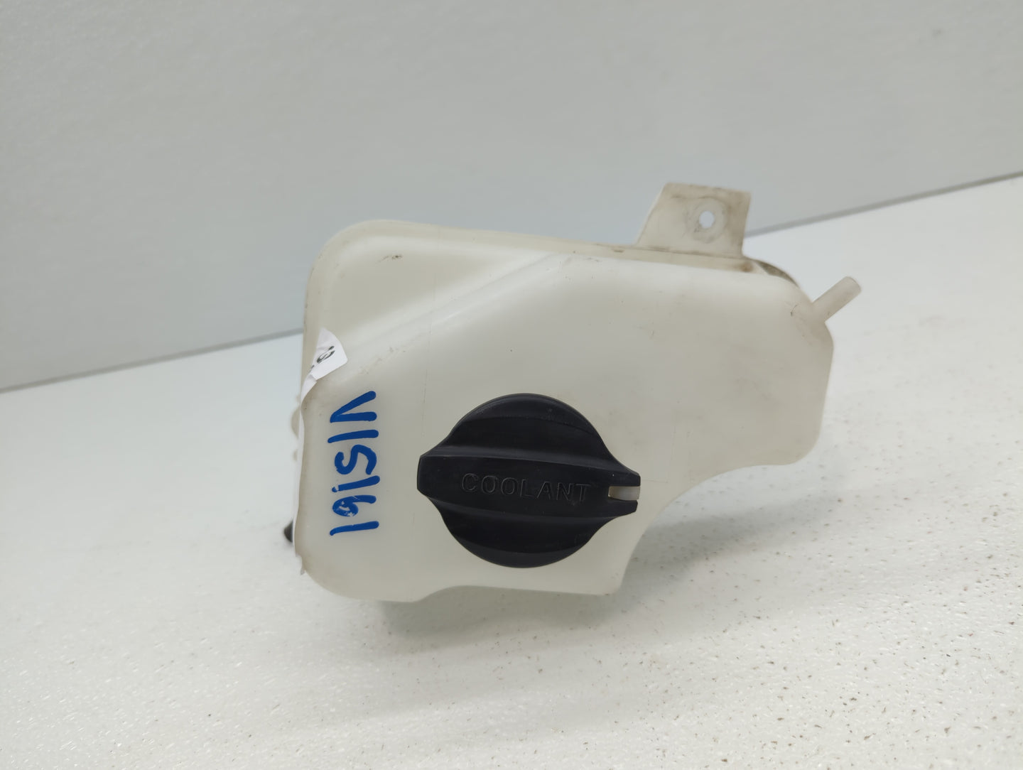 2011-2015 Hyundai Sonata Radiator Coolant Overflow Expansion Tank Bottle - Oemusedautoparts1.com