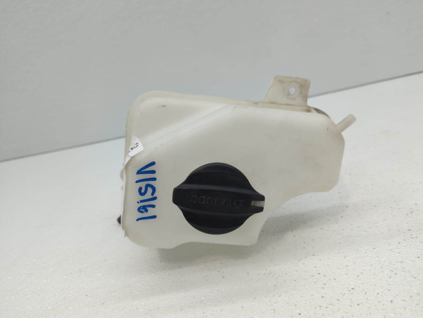 2011-2015 Hyundai Sonata Radiator Coolant Overflow Expansion Tank Bottle - Oemusedautoparts1.com