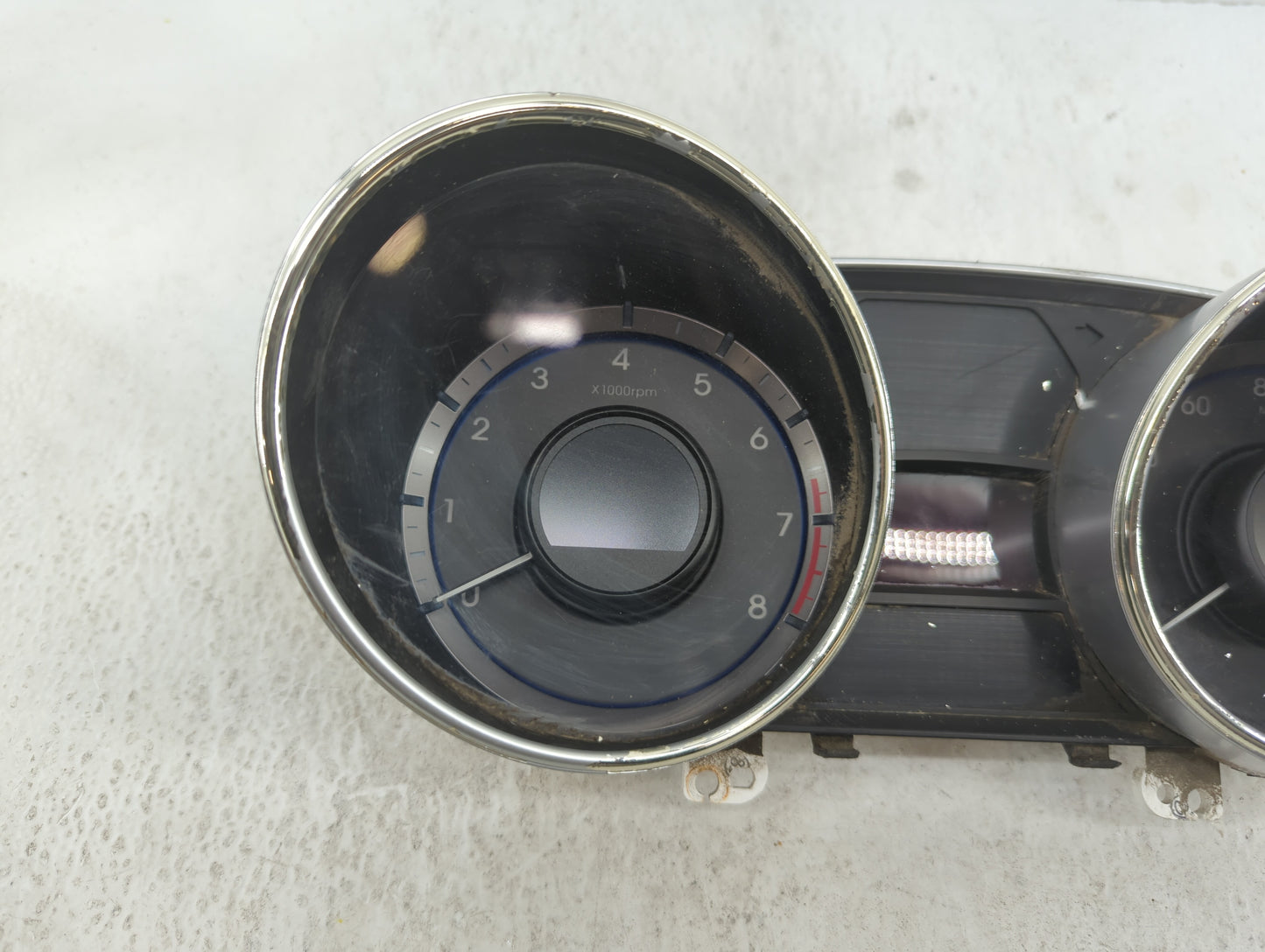 2011-2013 Hyundai Sonata Instrument Cluster Speedometer Gauges P/N:94001-3Q000 94001-3Q001 Fits Fits 2011 2012 2013 OEM Used