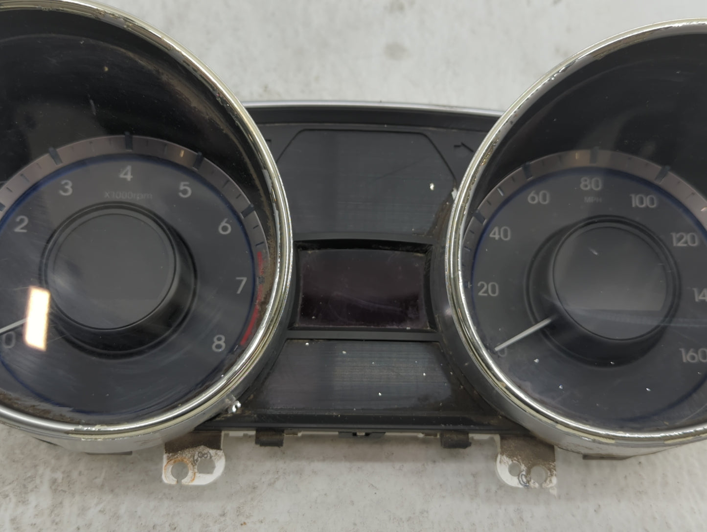 2011-2013 Hyundai Sonata Instrument Cluster Speedometer Gauges P/N:94001-3Q000 94001-3Q001 Fits Fits 2011 2012 2013 OEM Used