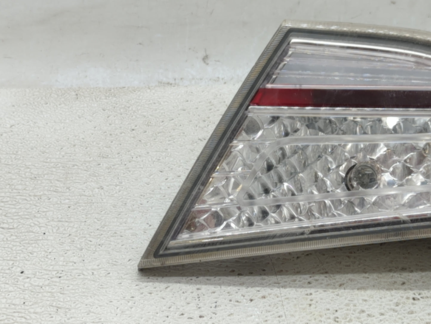 2011-2015 Hyundai Sonata Tail Light Assembly Passenger Right OEM P/N:92404-4R0 92404-3S2 Fits Fits 2011 2012 2013 2014 2015 