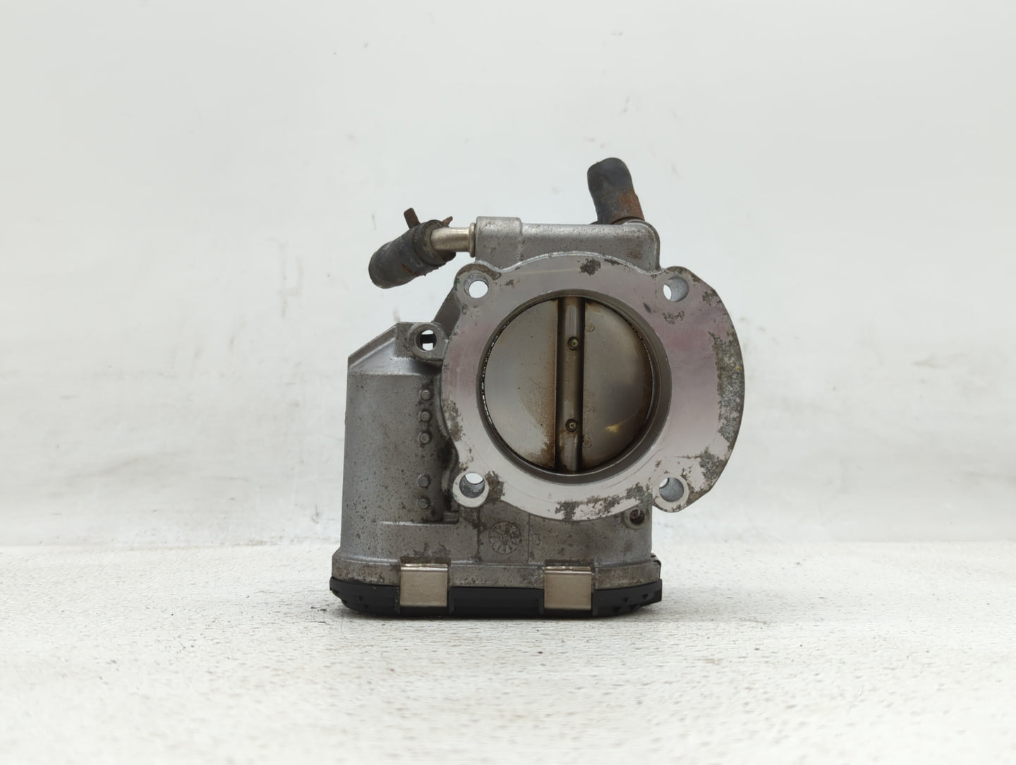 2011-2015 Hyundai Sonata Throttle Body P/N:35100-2G700 35100-2G800 Fits Fits 2011 2012 2013 2014 2015 2016 OEM Used Auto Par