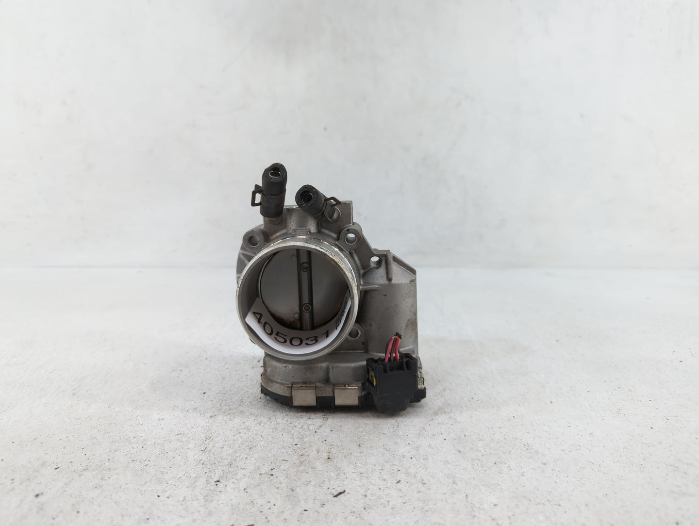2012 Hyundai Sonata Throttle Body P/N:35100-2G710 GMD8A Fits Fits 2009 2010 2011 OEM Used Auto Parts - Oemusedautoparts1.com