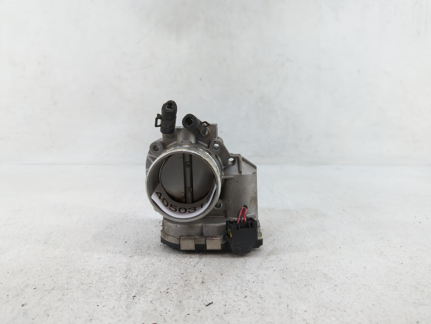 2012 Hyundai Sonata Throttle Body P/N:35100-2G710 GMD8A Fits Fits 2009 2010 2011 OEM Used Auto Parts - Oemusedautoparts1.com