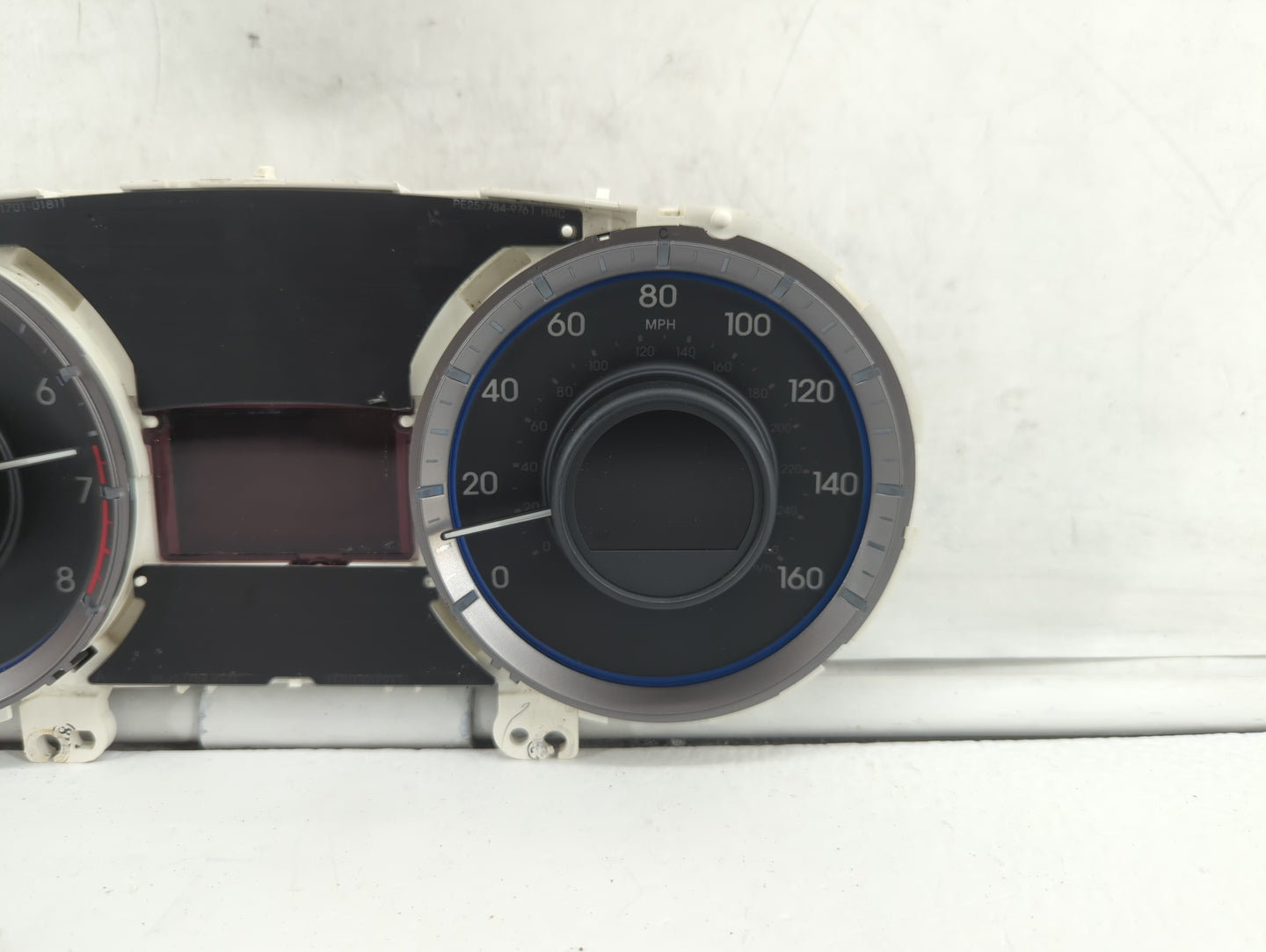 2011-2014 Hyundai Sonata Instrument Cluster Speedometer Gauges P/N:94001-3Q014 94001-3Q010 Fits Fits 2011 2012 2013 2014 OEM
