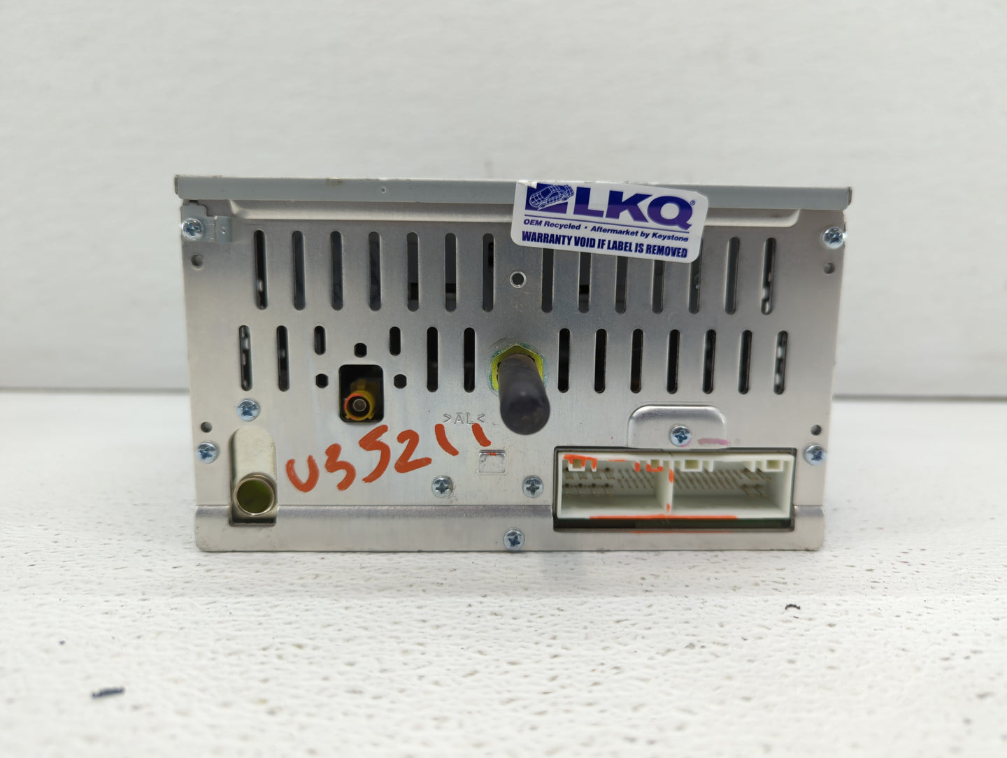 2012-2015 Hyundai Sonata Am Fm Cd Player Radio Receiver - Oemusedautoparts1.com