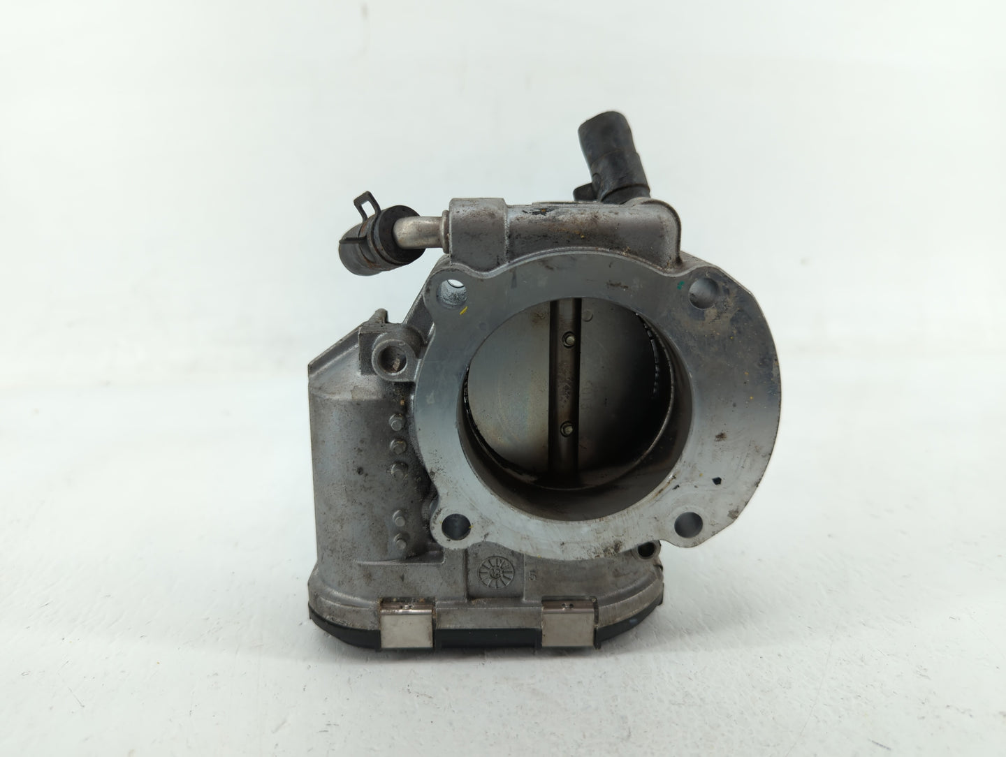2011-2015 Hyundai Sonata Throttle Body P/N:35100-2G700 35100-2G800 Fits Fits 2011 2012 2013 2014 2015 2016 OEM Used Auto Par