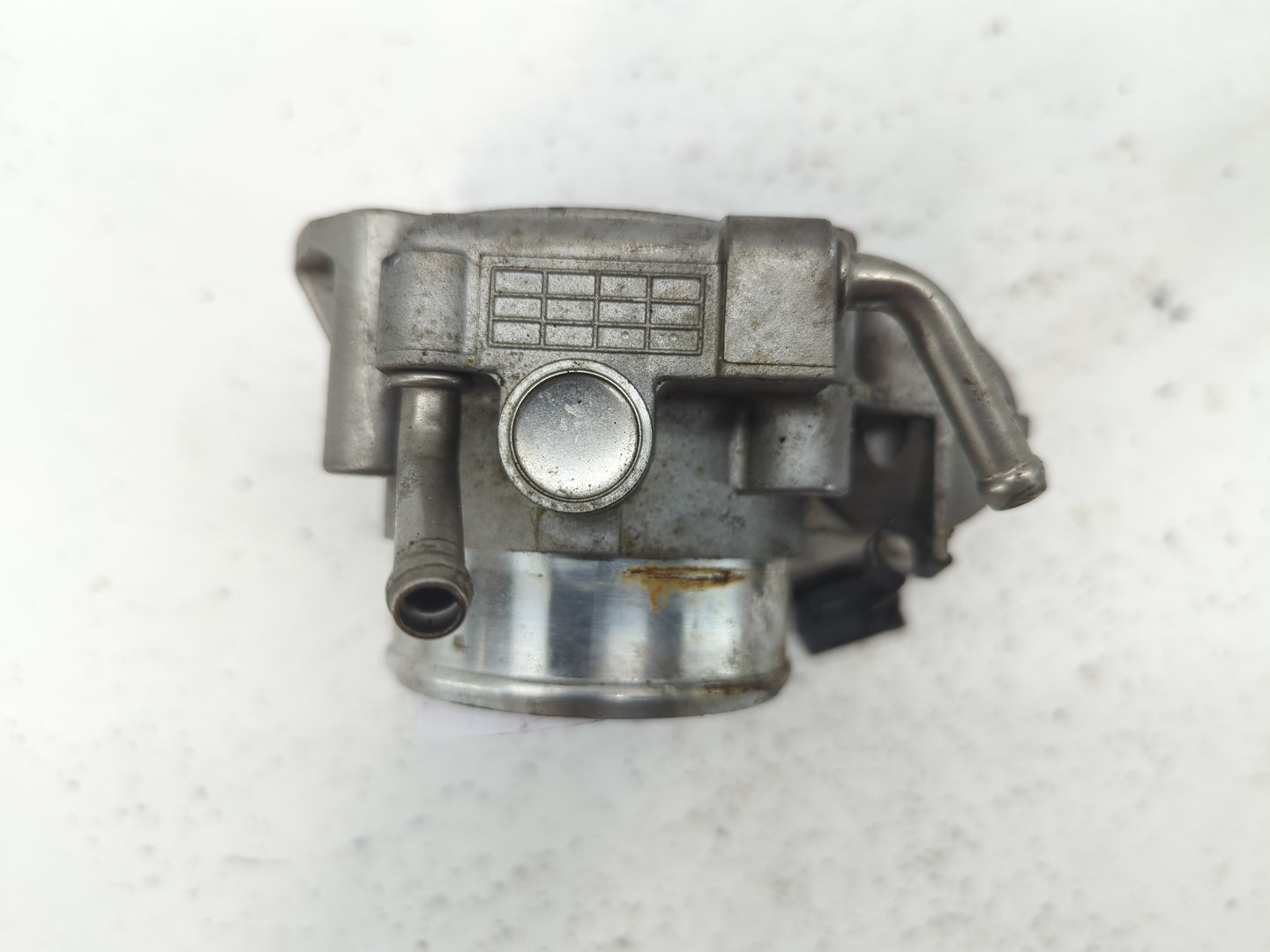 2011-2015 Hyundai Sonata Throttle Body P/N:35100-2G700 35100-2G800 Fits Fits 2011 2012 2013 2014 2015 2016 OEM Used Auto Par