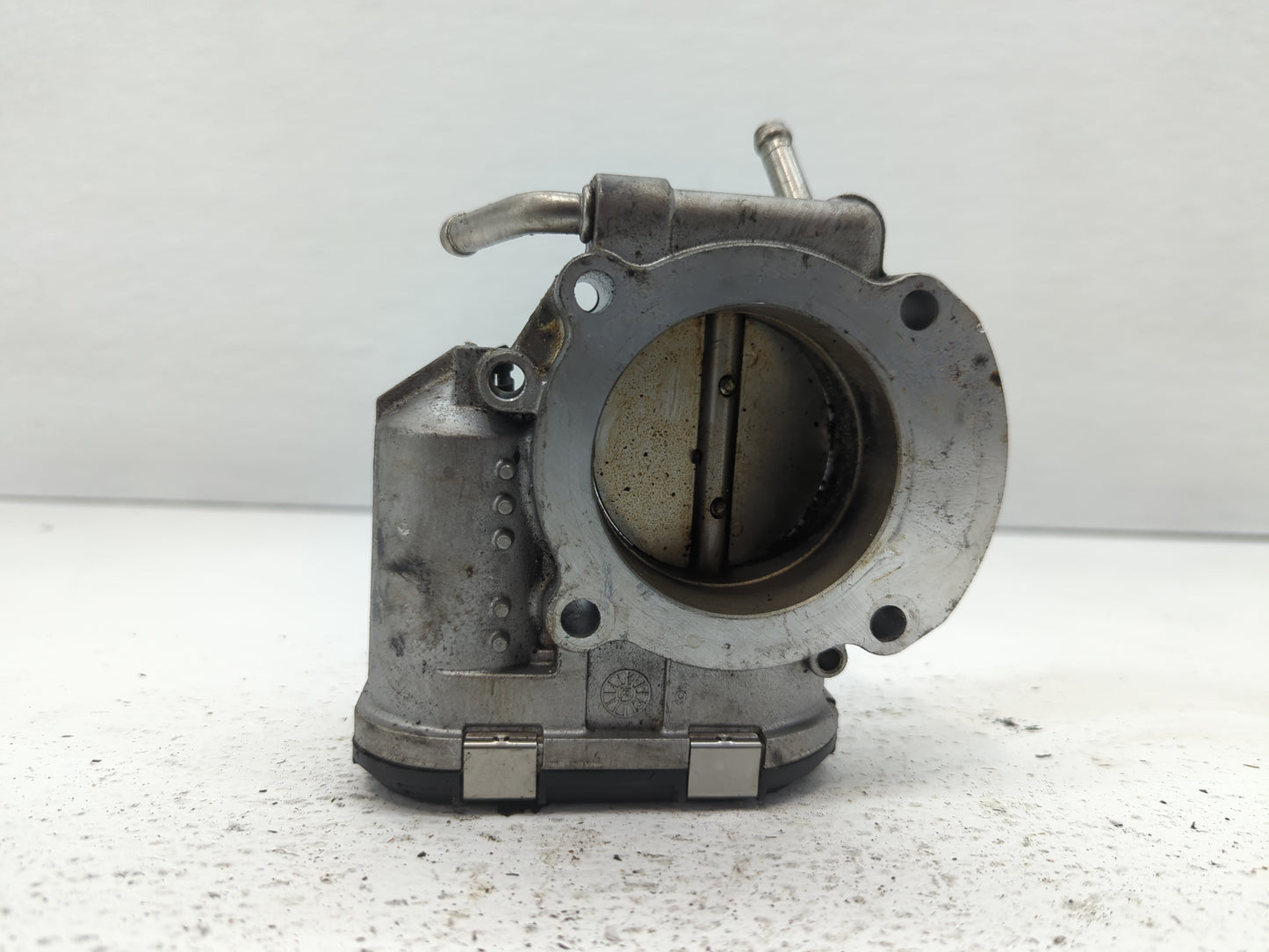2011-2015 Hyundai Sonata Throttle Body P/N:35100-2G700 35100-2G800 Fits Fits 2011 2012 2013 2014 2015 2016 OEM Used Auto Par