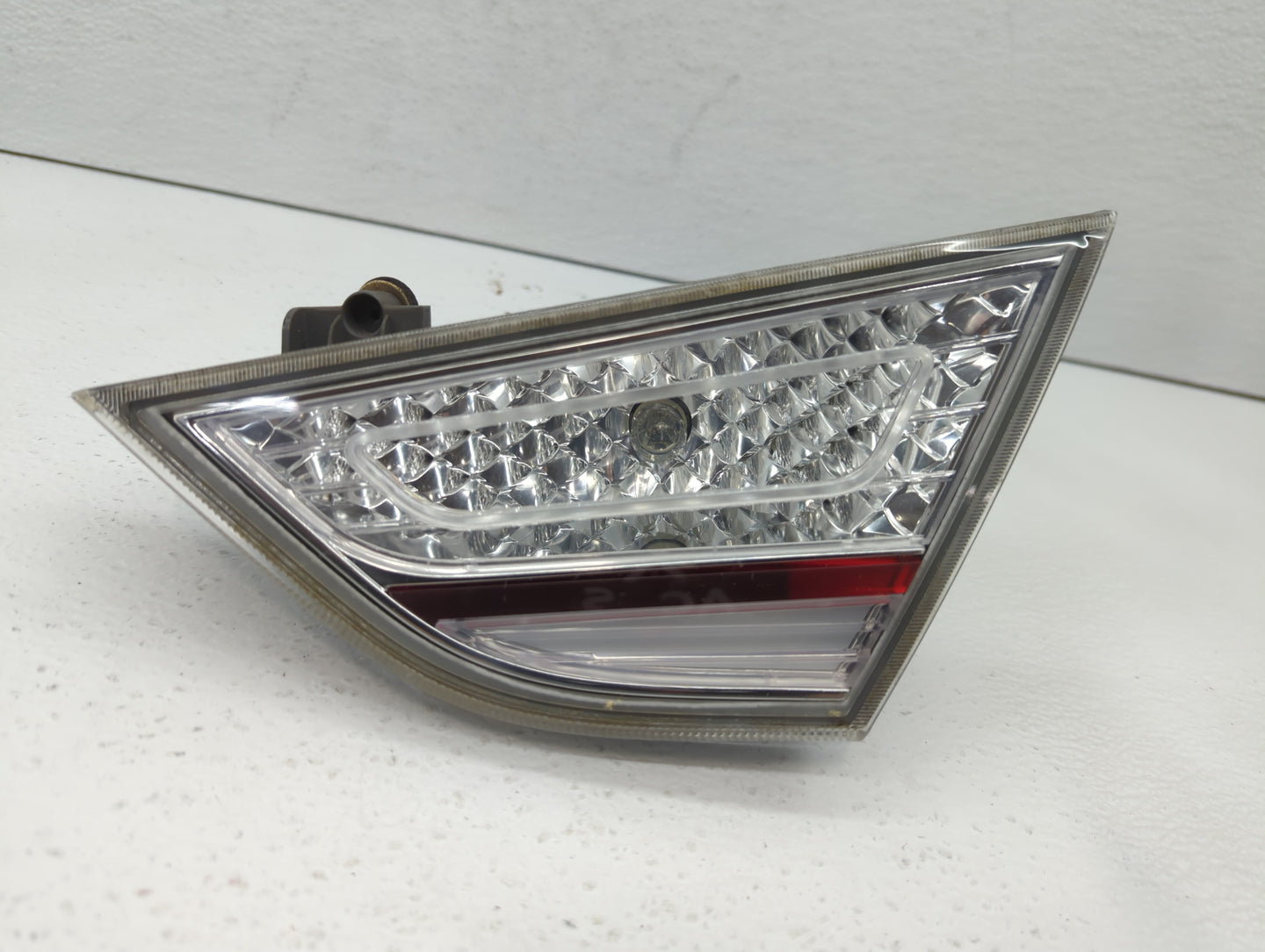 2011-2015 Hyundai Sonata Tail Light Assembly Passenger Right OEM P/N:92404-4R0 92404-3S2 Fits Fits 2011 2012 2013 2014 2015 
