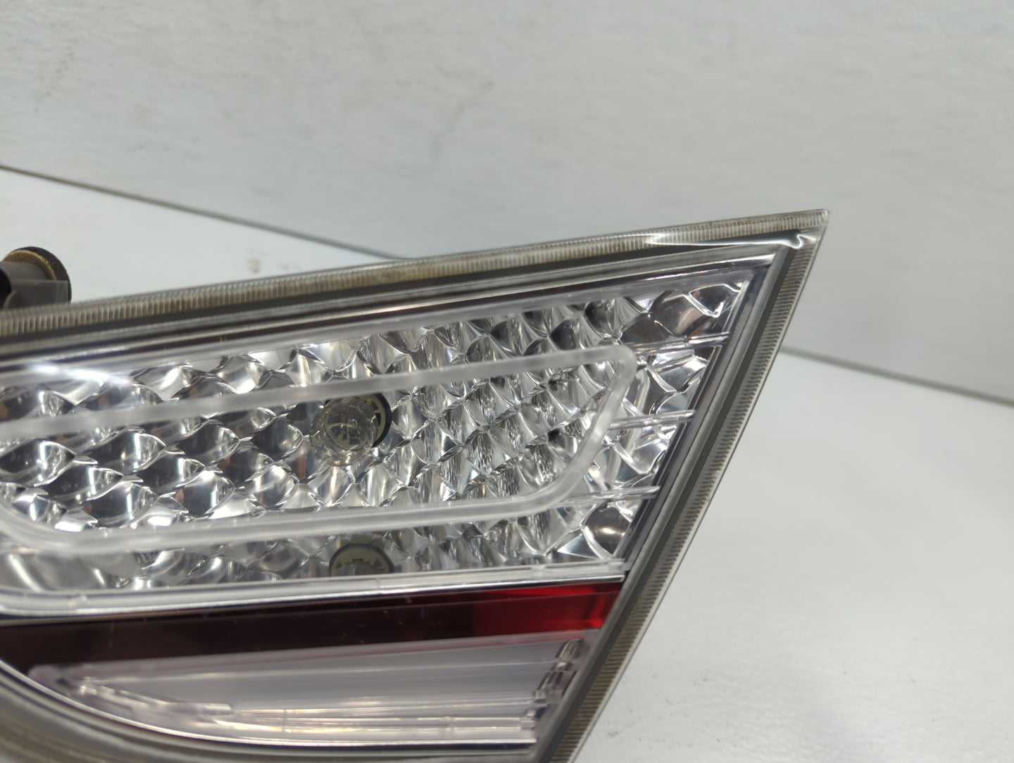 2011-2015 Hyundai Sonata Tail Light Assembly Passenger Right OEM P/N:92404-4R0 92404-3S2 Fits Fits 2011 2012 2013 2014 2015 