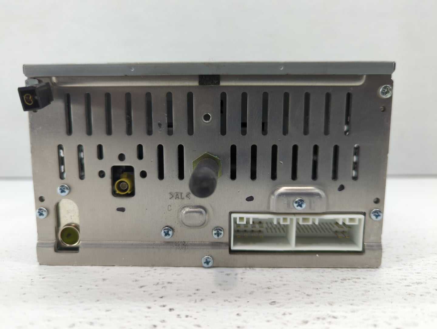 2012-2015 Hyundai Sonata Am Fm Cd Player Radio Receiver - Oemusedautoparts1.com