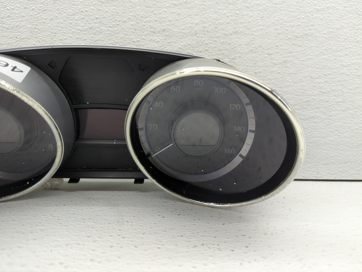 2011-2014 Hyundai Sonata Instrument Cluster Speedometer Gauges P/N:94001-3Q014 94001-3Q010 Fits Fits 2011 2012 2013 2014 OEM