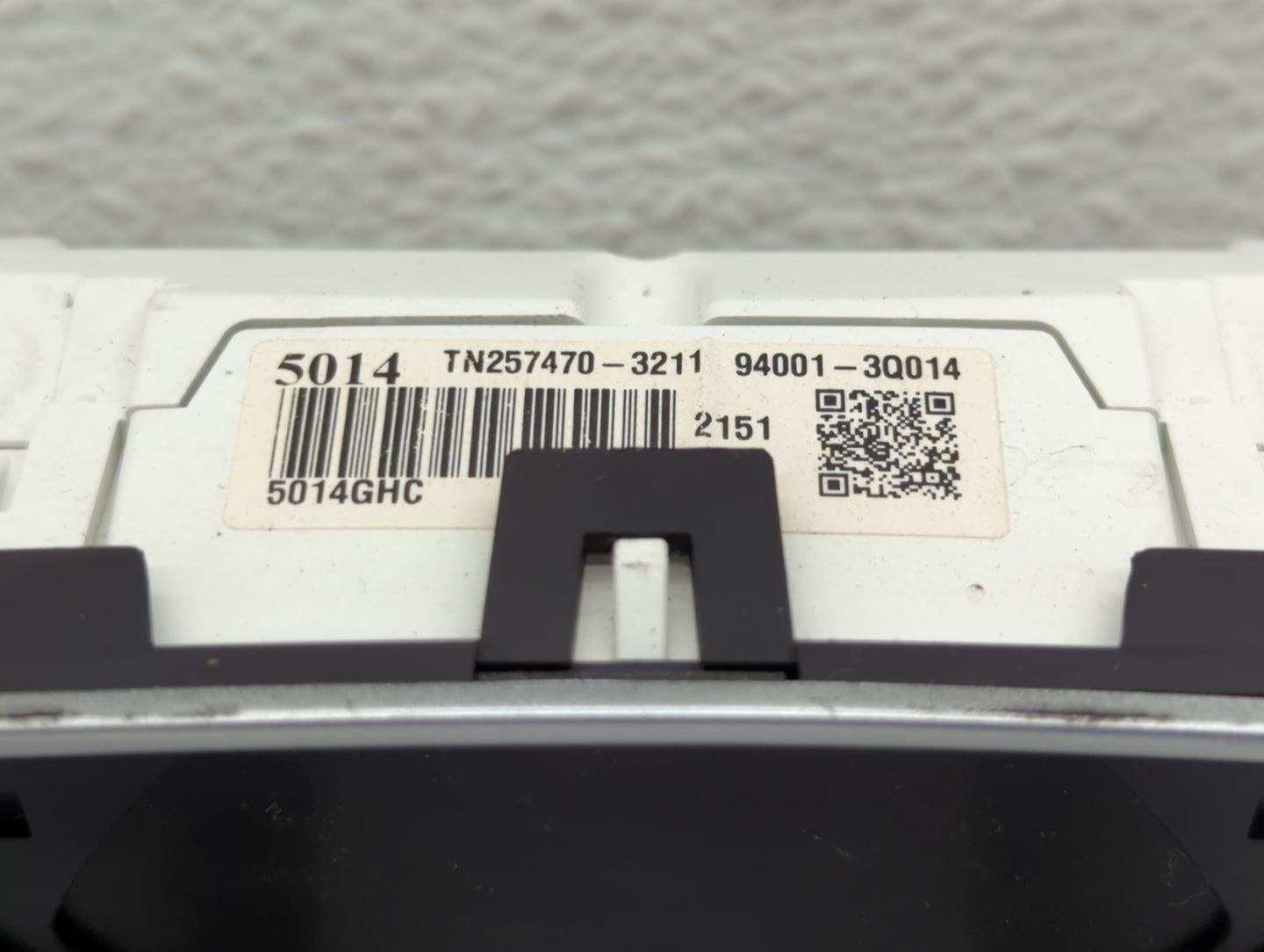 2011-2014 Hyundai Sonata Instrument Cluster Speedometer Gauges P/N:94001-3Q014 94001-3Q010 Fits Fits 2011 2012 2013 2014 OEM