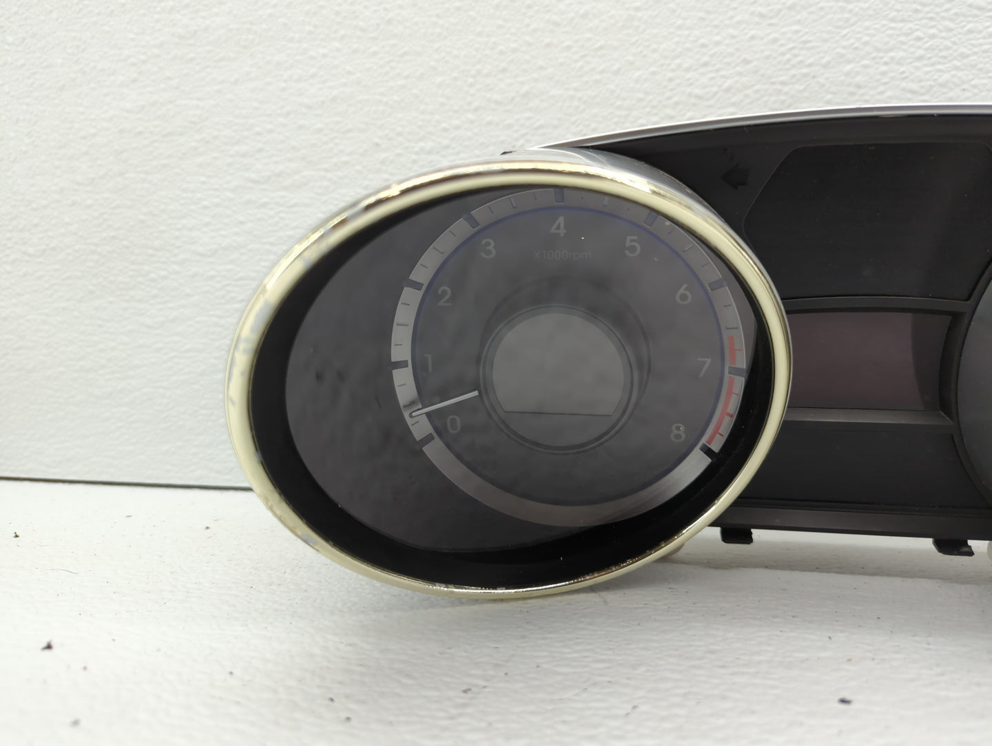 2011-2013 Hyundai Sonata Instrument Cluster Speedometer Gauges P/N:94001-3Q000 94001-3Q001 Fits Fits 2011 2012 2013 OEM Used