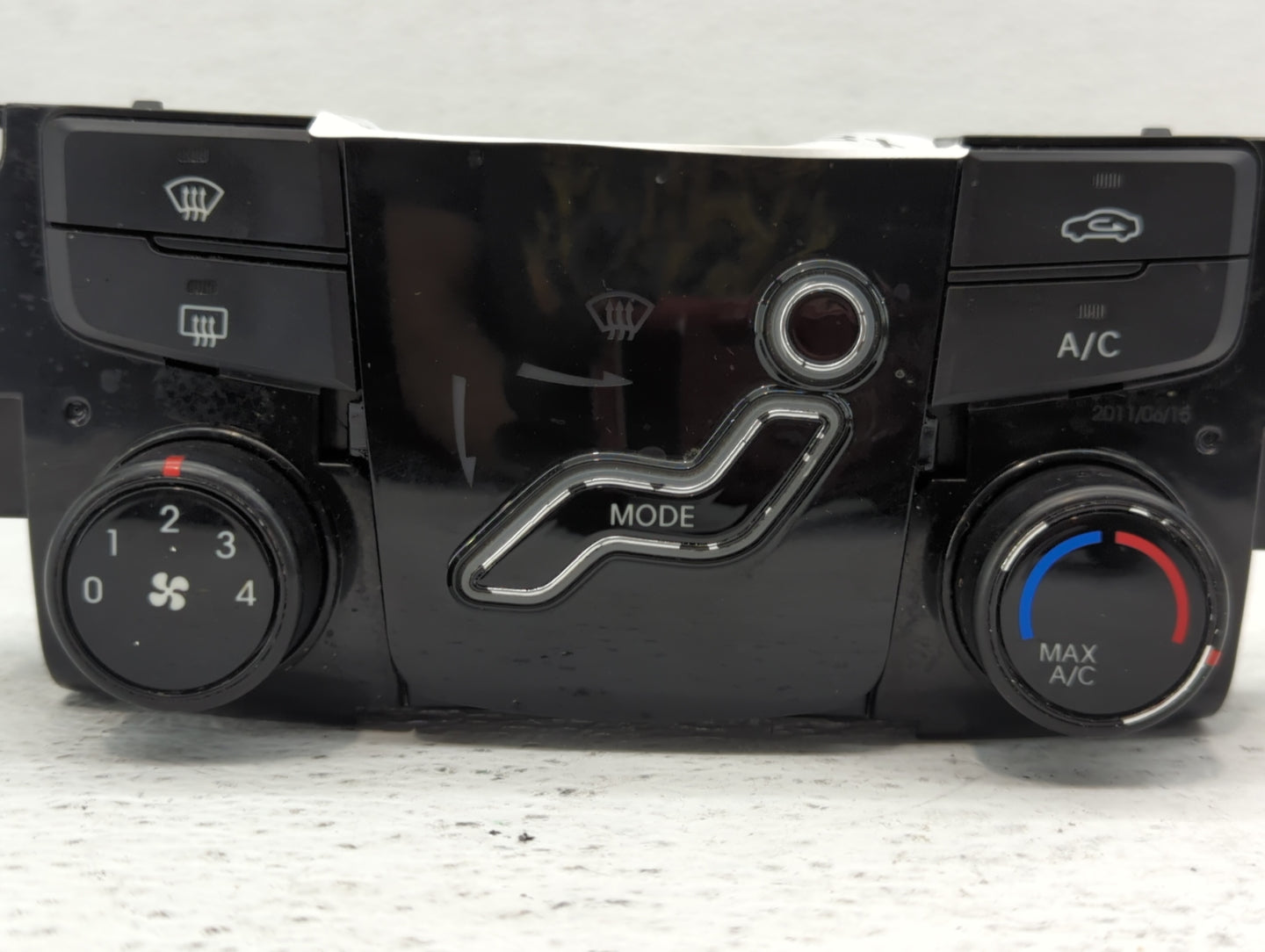 2011-2013 Hyundai Sonata Climate Control Module Temperature AC/Heater Replacement P/N:97250-3Q150 97250-3Q001 Fits OEM Used 