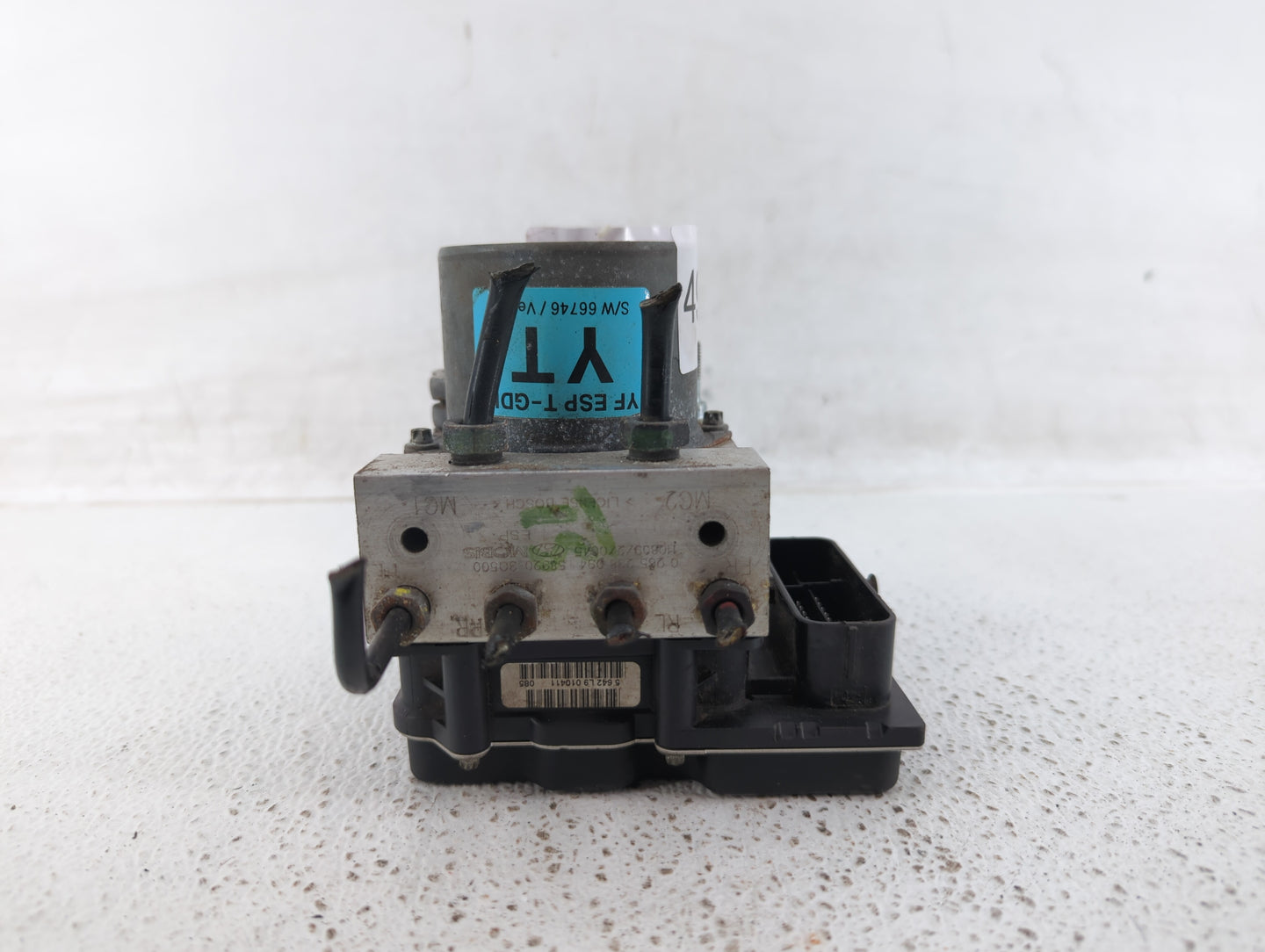 2011-2013 Hyundai Sonata ABS Pump Control Module Replacement P/N:58920-3Q400 58920-3Q500 Fits Fits 2011 2012 2013 OEM Used A